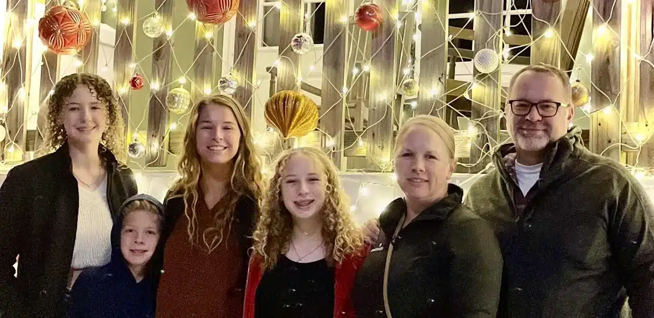 coaching-and-parenting Coach Jamie Francis with her family